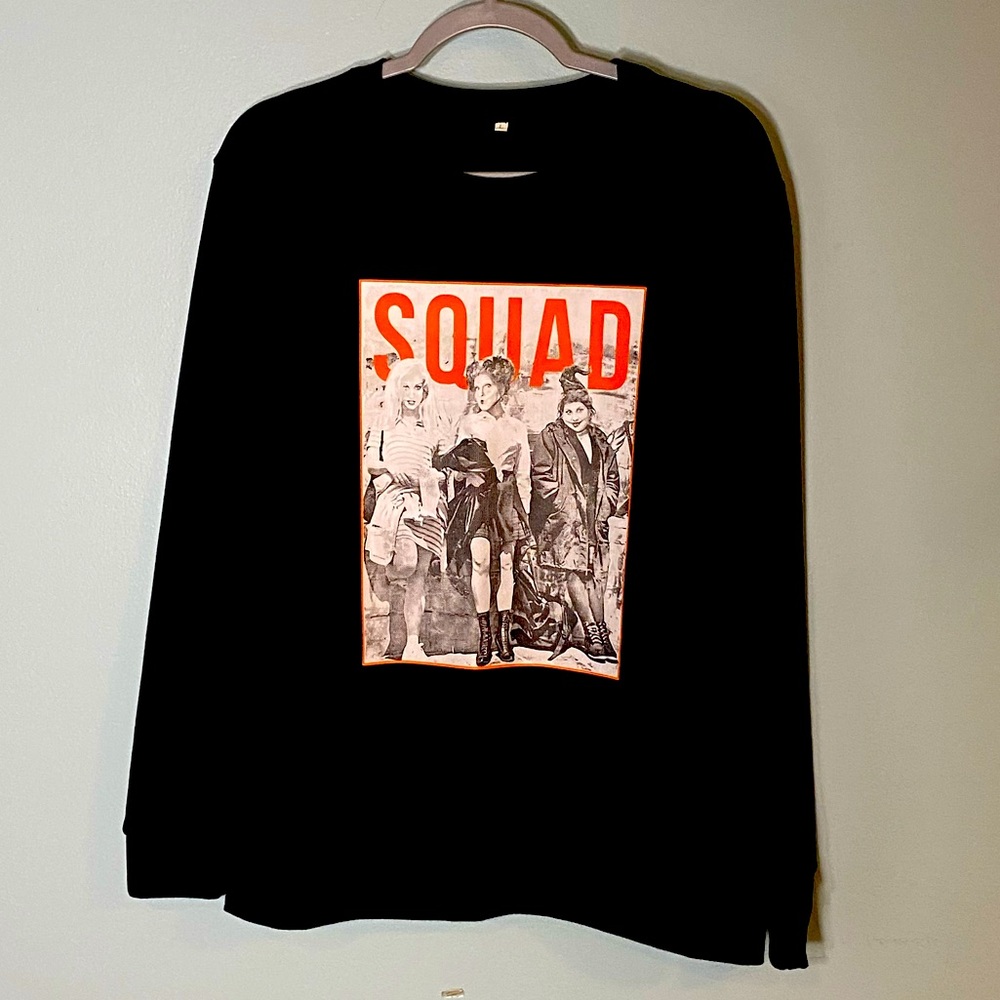 Hocus Pocus Women’s Crewneck Sweatshirt. SZ L. Black. Like new.